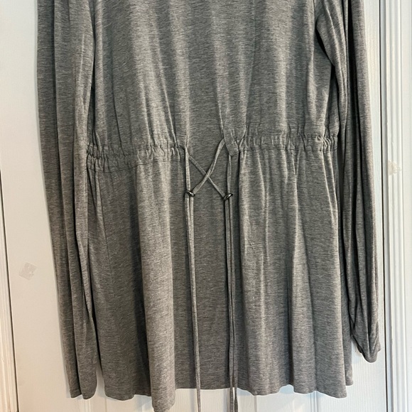 Willi Smith jacked SZ M. Grey with rousted wrists and an adjustable waist - Picture 5 of 5